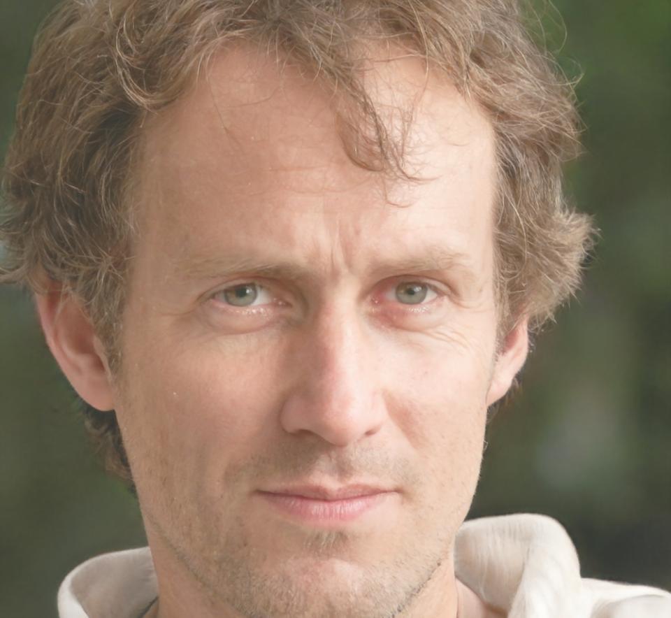 Dr. Michael Weber, Senior Finanzanalyst